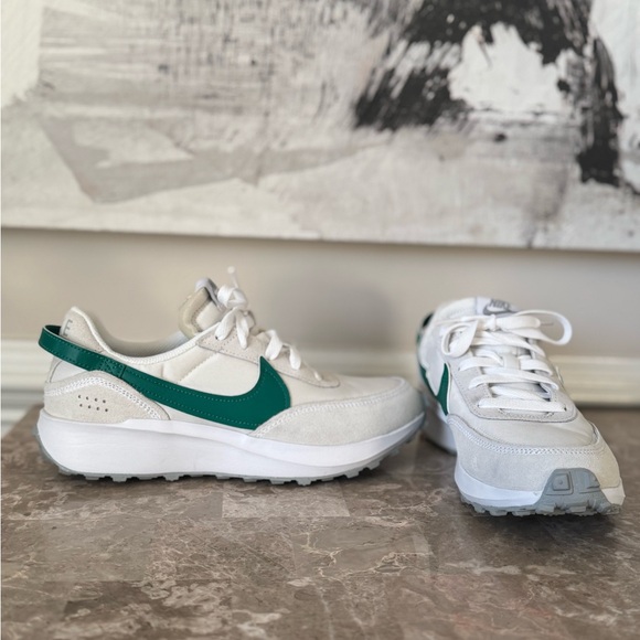 Nike Waffle Debut Sneakers – Summit White / Malachite Green (Women’s Size 8) - Picture 3 of 13